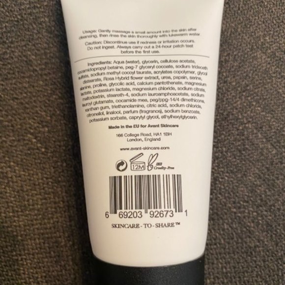 NEW AVANT GENTLE ROSE BEAUTIFYING FACE EXFOLIANT - Picture 4 of 5